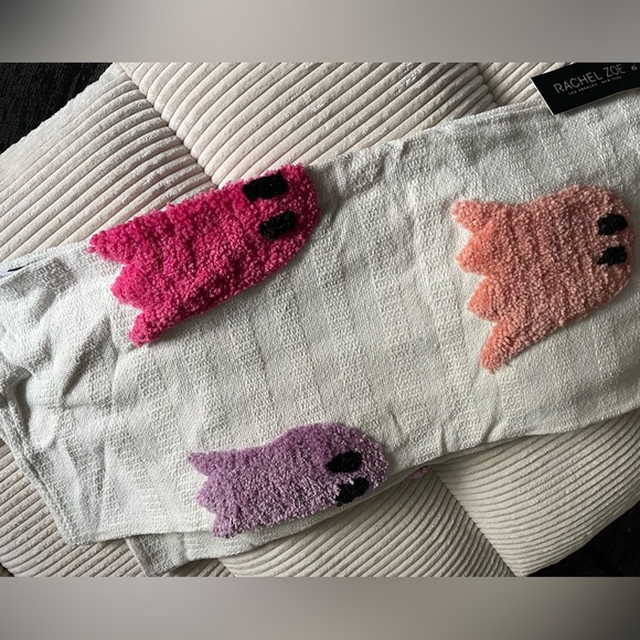 NWT Rachel Zoe Rare Viral Multicolored Pink Purple Ghost Throw Blanket - Picture 7 of 8